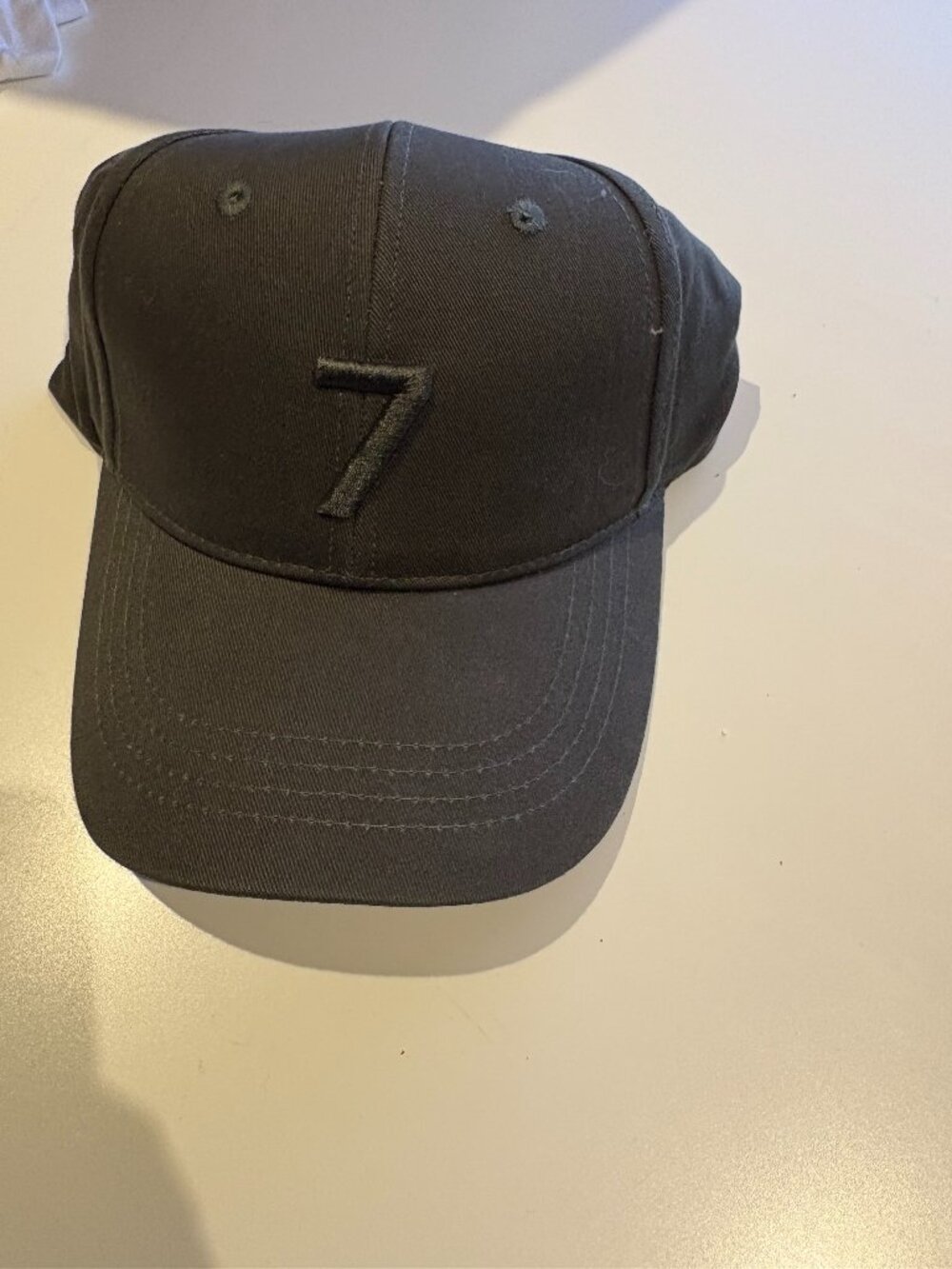 7 grey baseball hat never worn